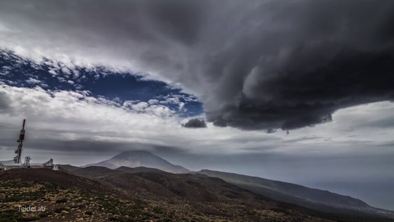 Descubre la majestuosidad del Teide a través de la cámara del parque