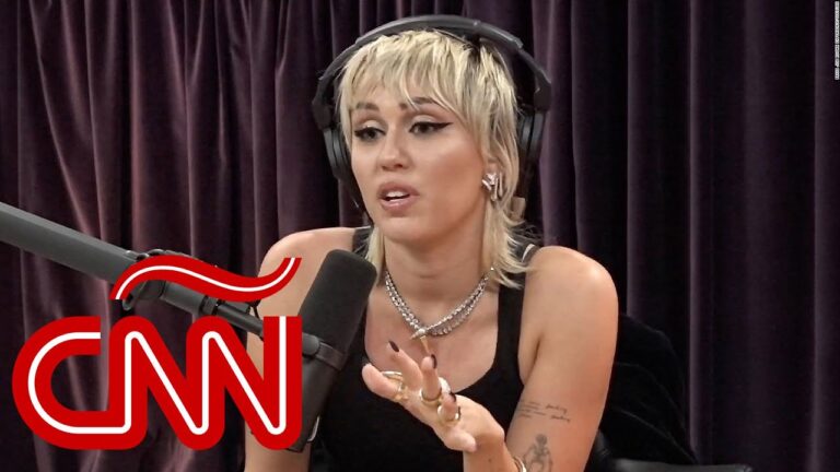 Miley Cyrus, la controvertida cantante, líder en la actualidad
