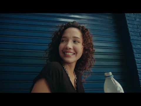 ¡Descubre por qué Pepsi se viste de AZUL y conquista el mercado!