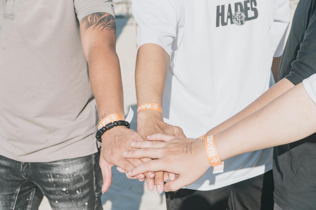 Pulseras personalizadas al por mayor en España: una oportunidad rentable para distribuidores